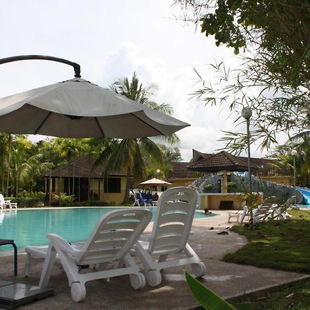 Papar Beringgis Beach Resort & Spa מראה חיצוני תמונה