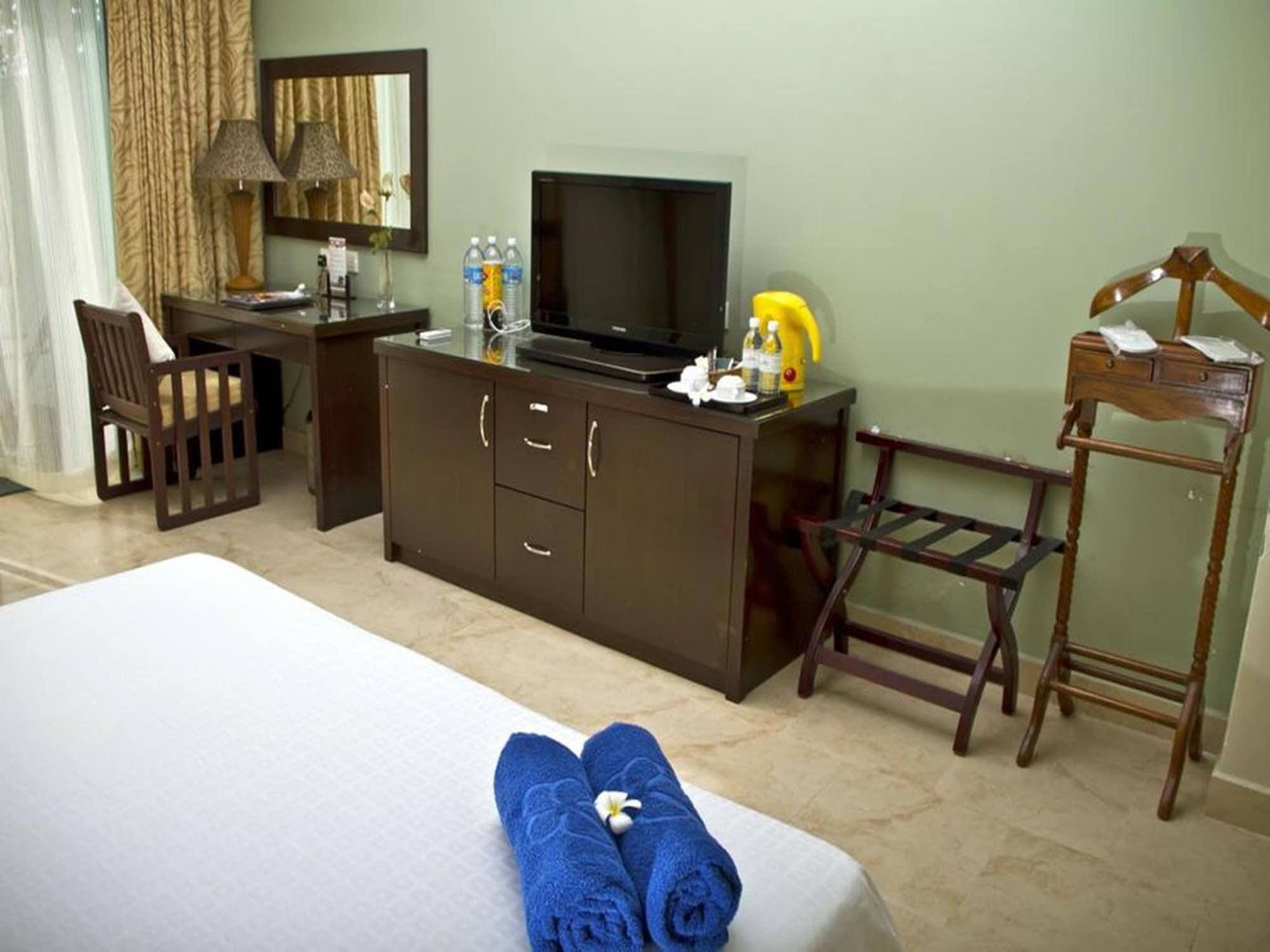 Papar Beringgis Beach Resort & Spa מראה חיצוני תמונה