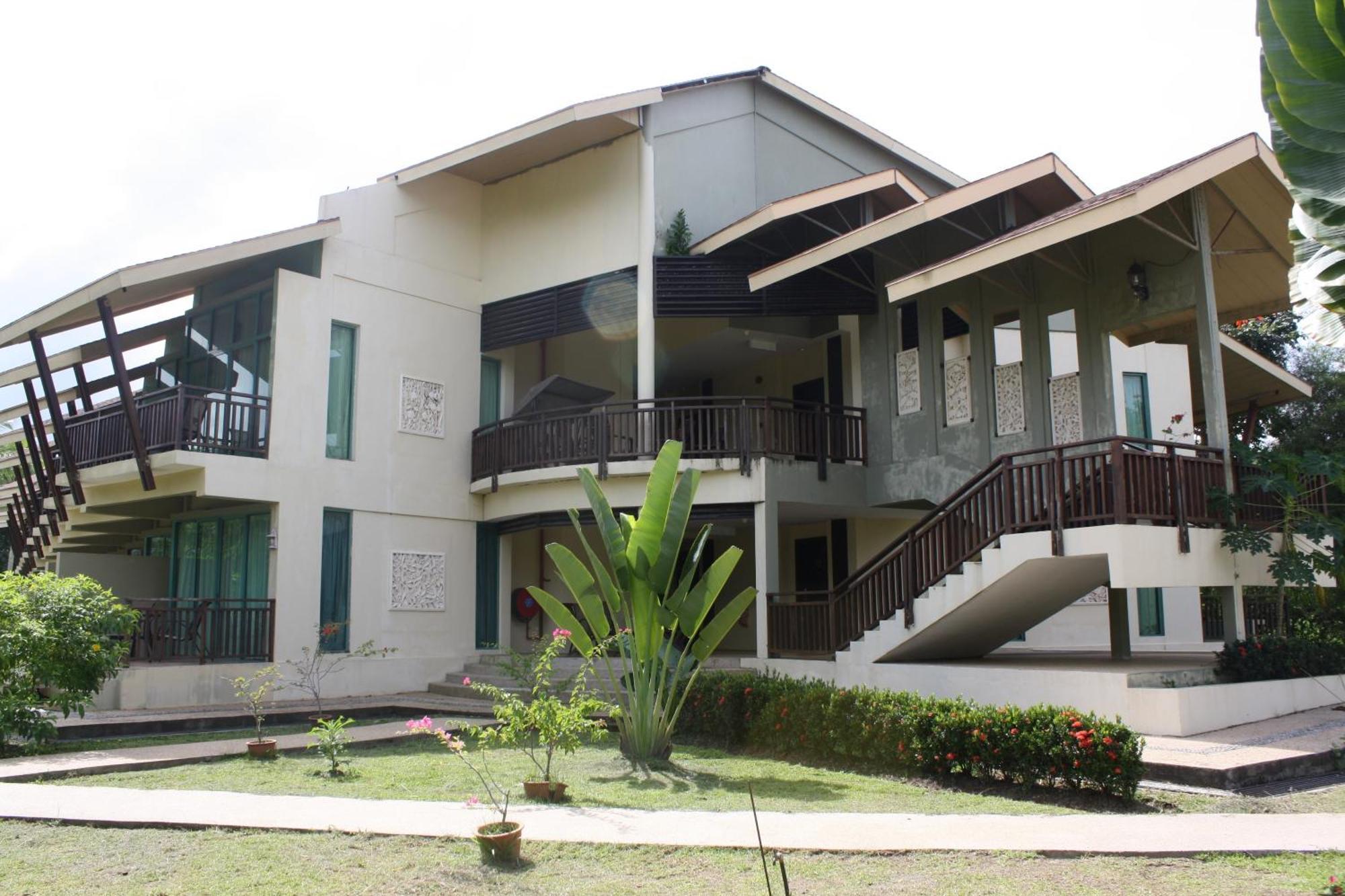 Papar Beringgis Beach Resort & Spa מראה חיצוני תמונה